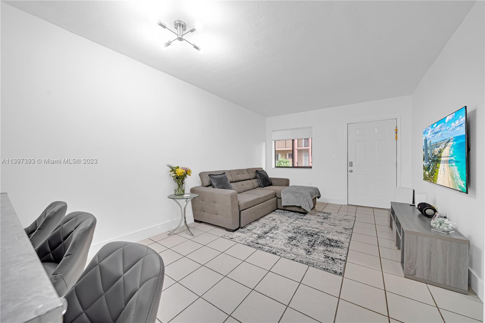 Photo 8 of 21 of 5490 W 21st Ct 113 condo
