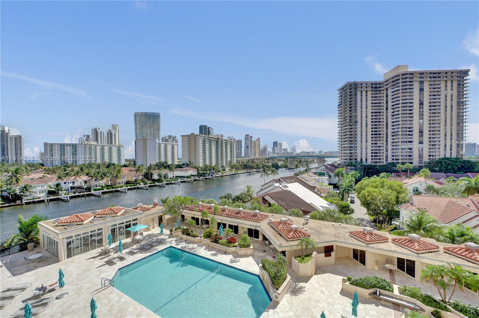 TURNBERRY ISLE SOUTH - Residential