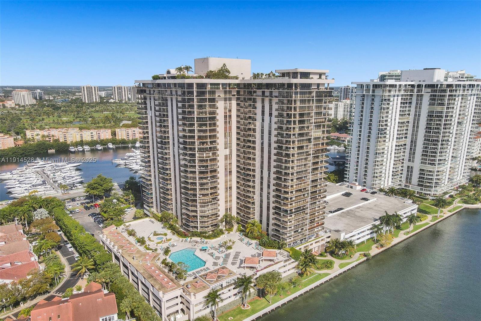TURNBERRY ISLE SOUTH - Residential