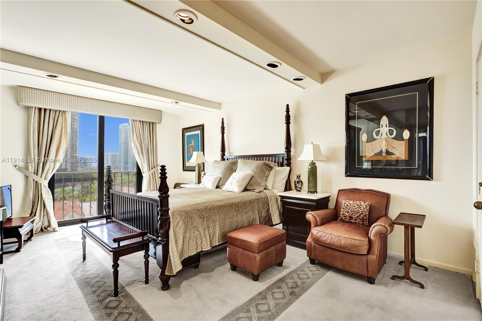 TURNBERRY ISLE SOUTH - Residential