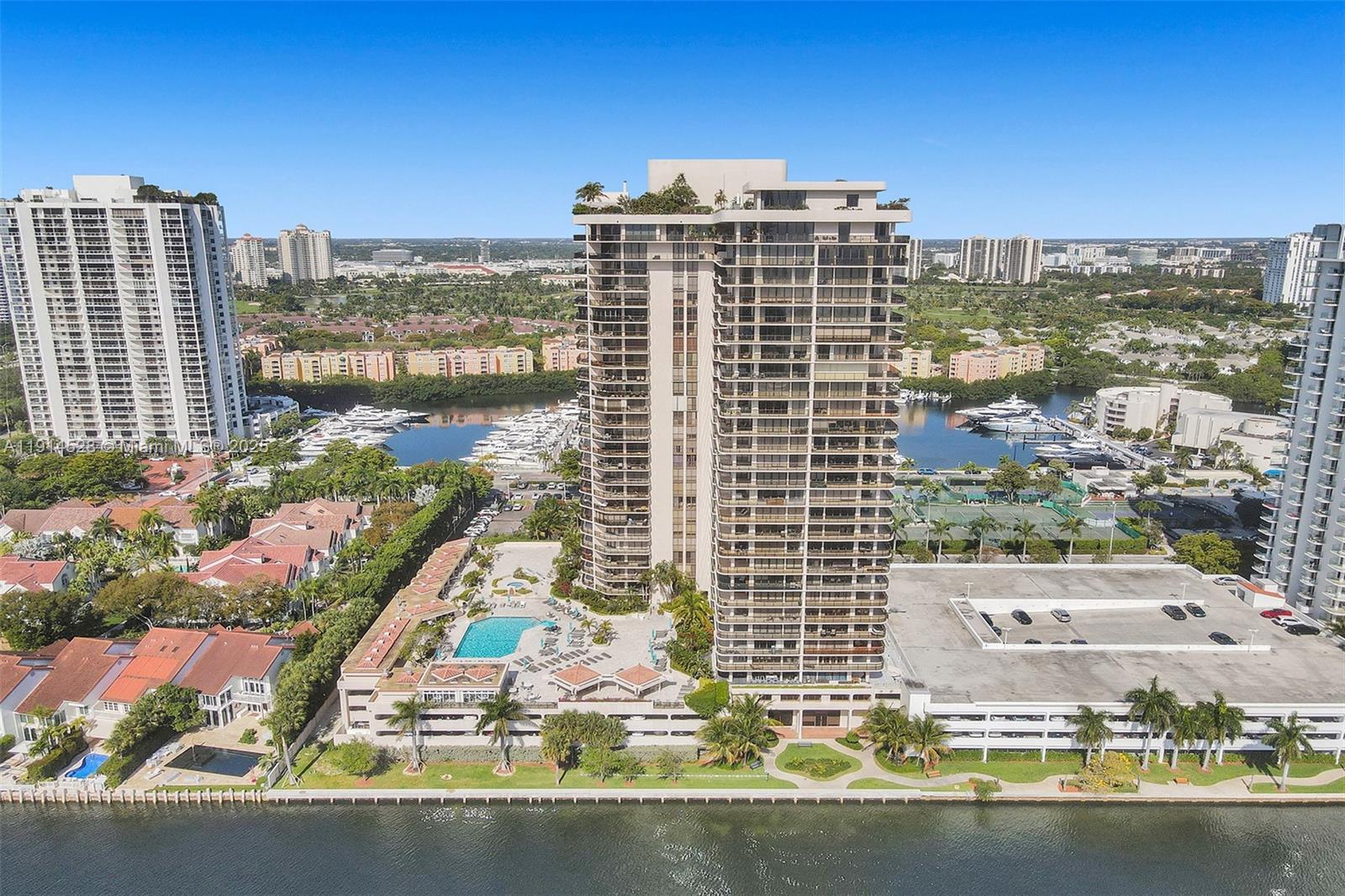 TURNBERRY ISLE SOUTH - Residential