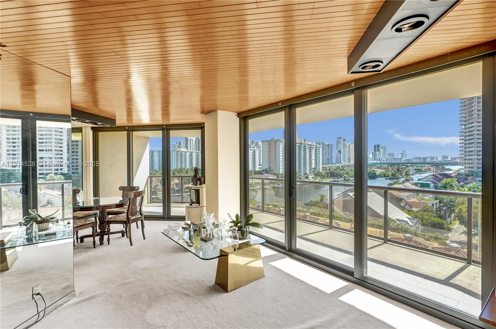 TURNBERRY ISLE SOUTH - Residential