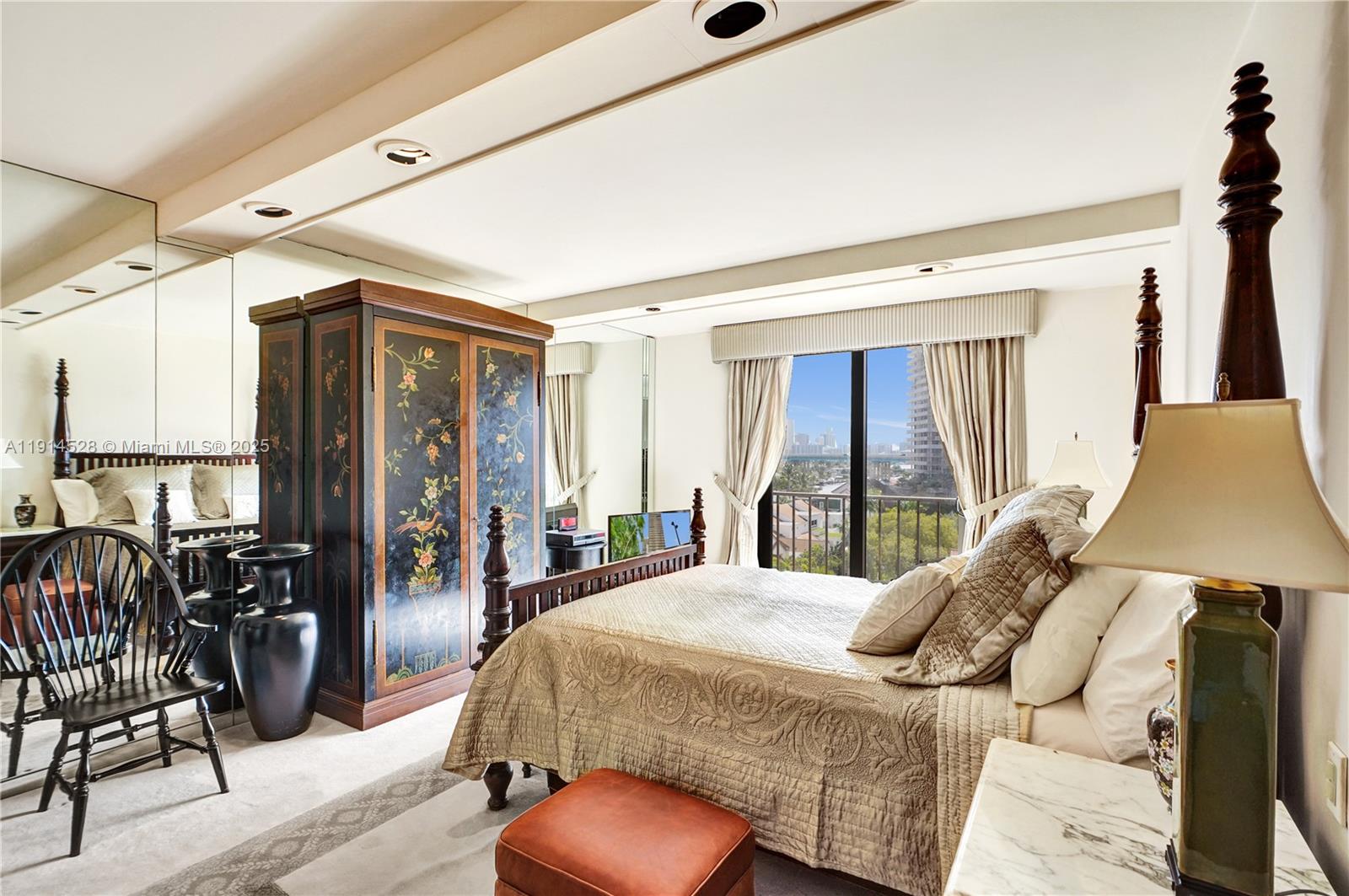 TURNBERRY ISLE SOUTH - Residential