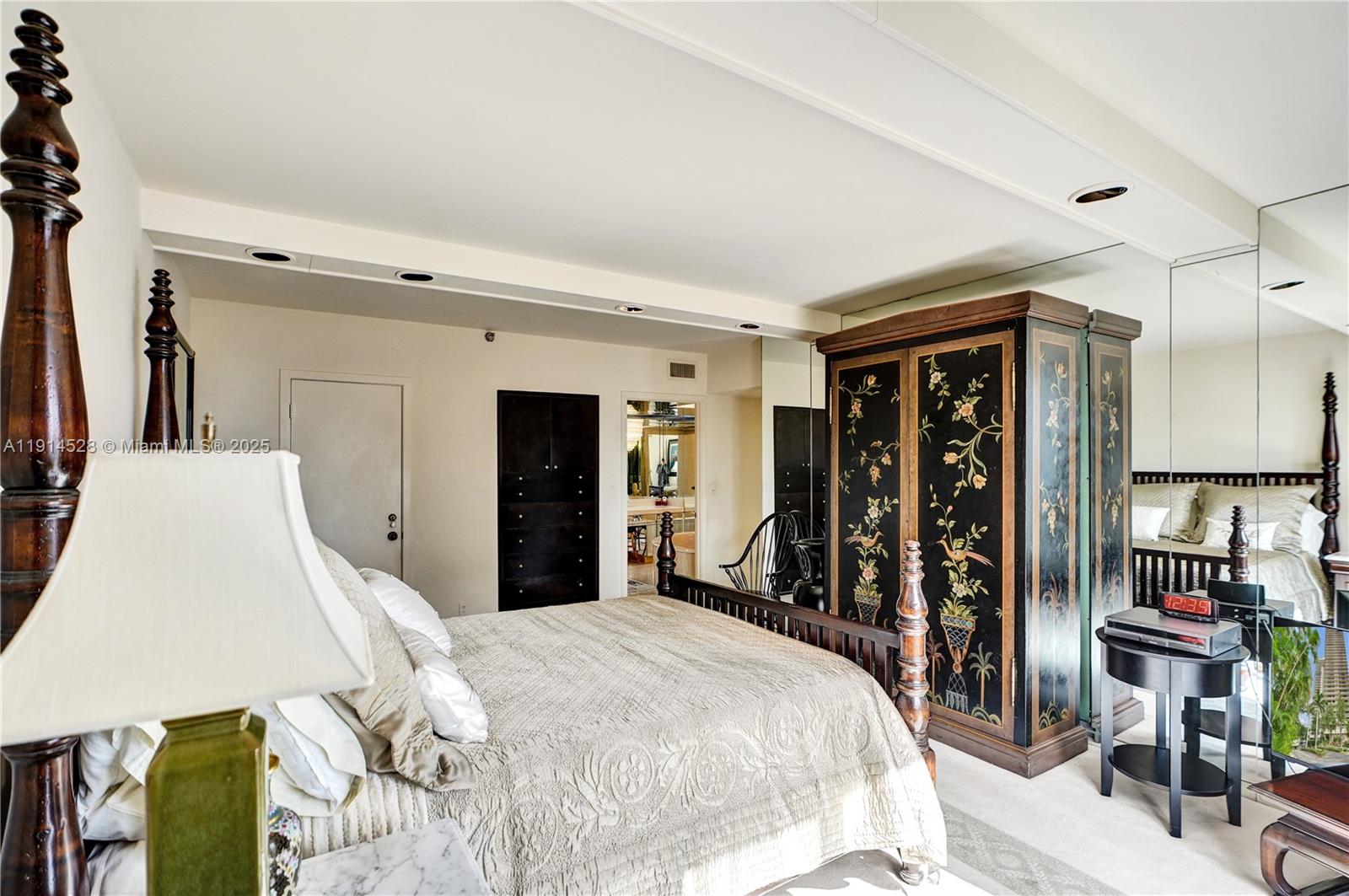 TURNBERRY ISLE SOUTH - Residential