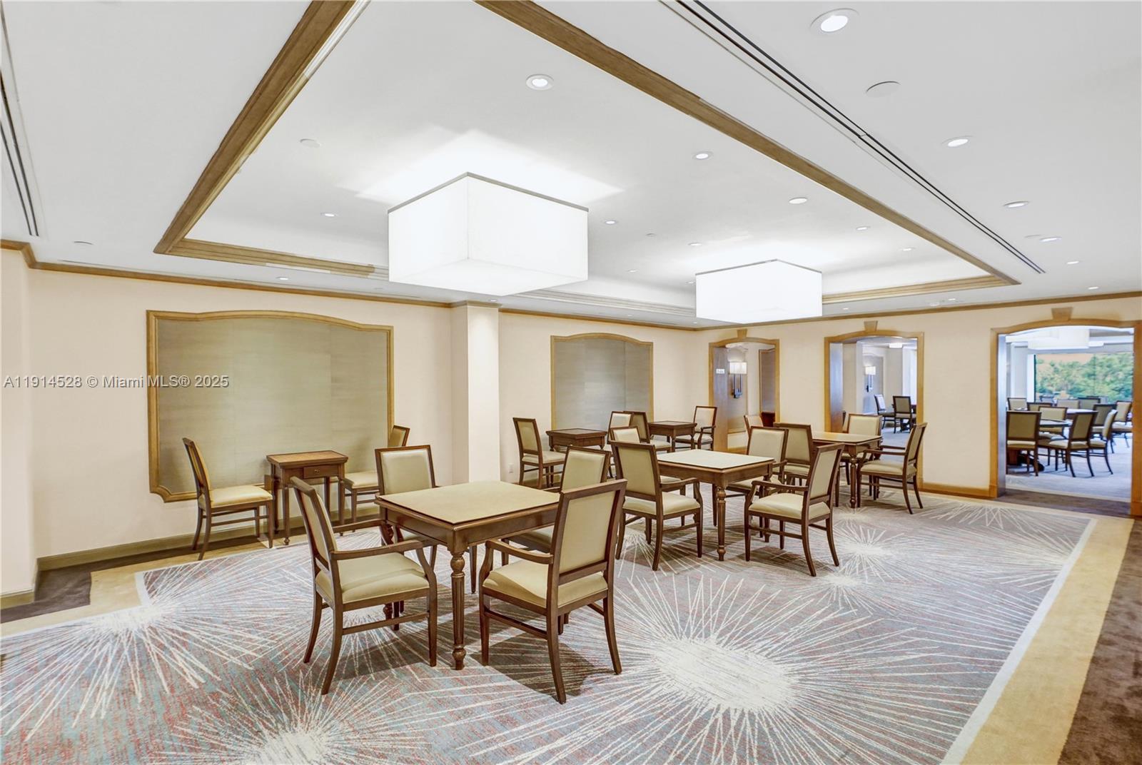 TURNBERRY ISLE SOUTH - Residential