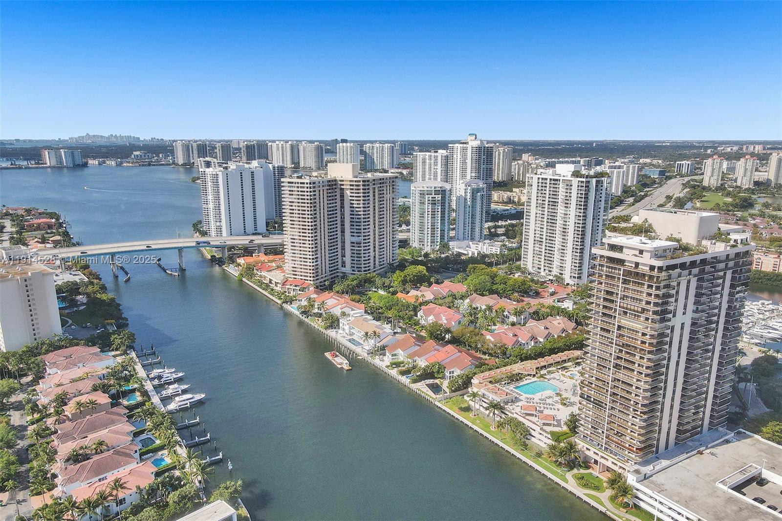 TURNBERRY ISLE SOUTH - Residential