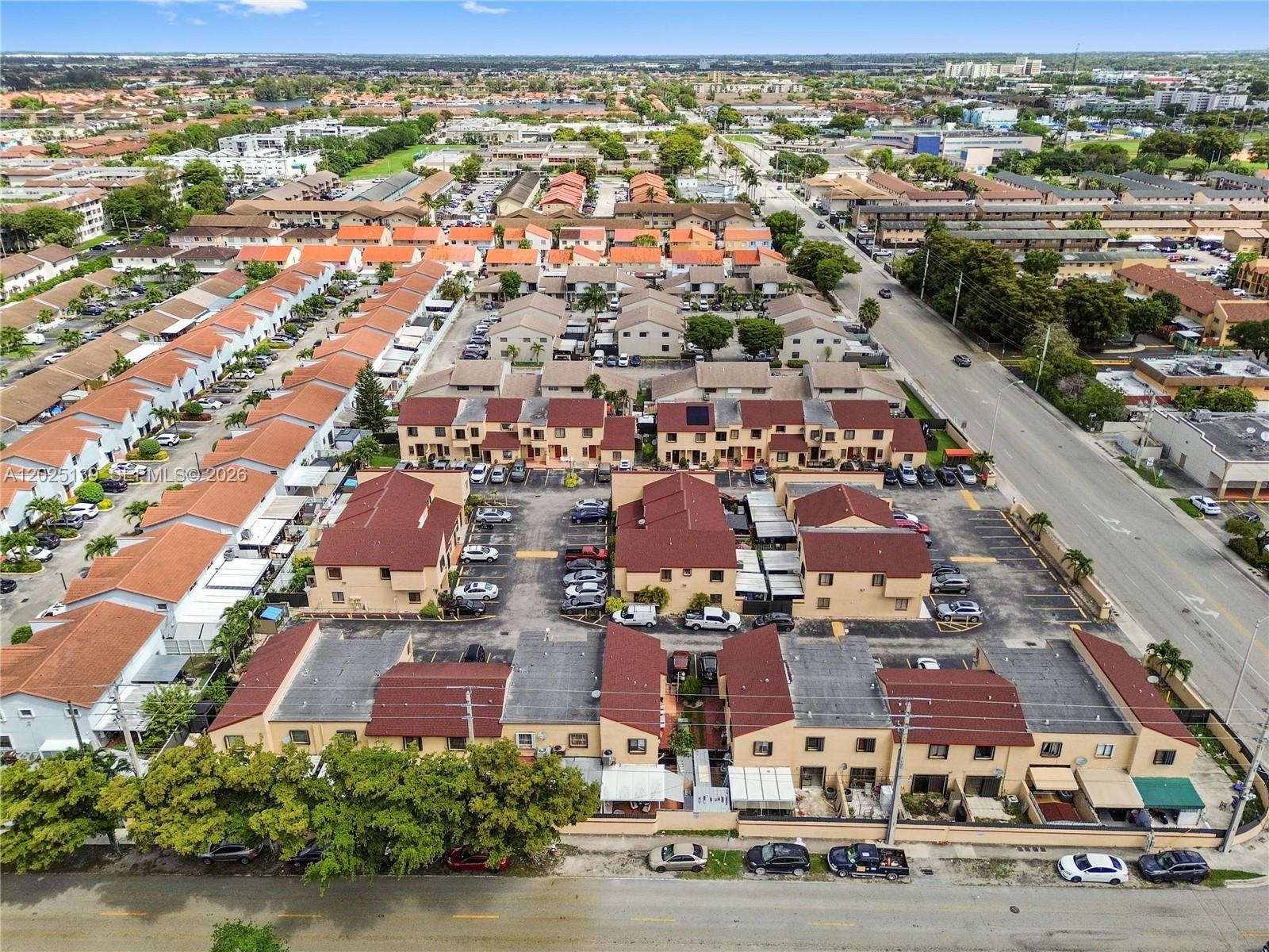 VILLAS OF WESTLAND CONDO - Residential