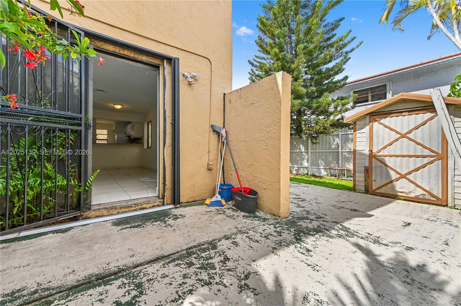VILLAS OF WESTLAND CONDO - Residential