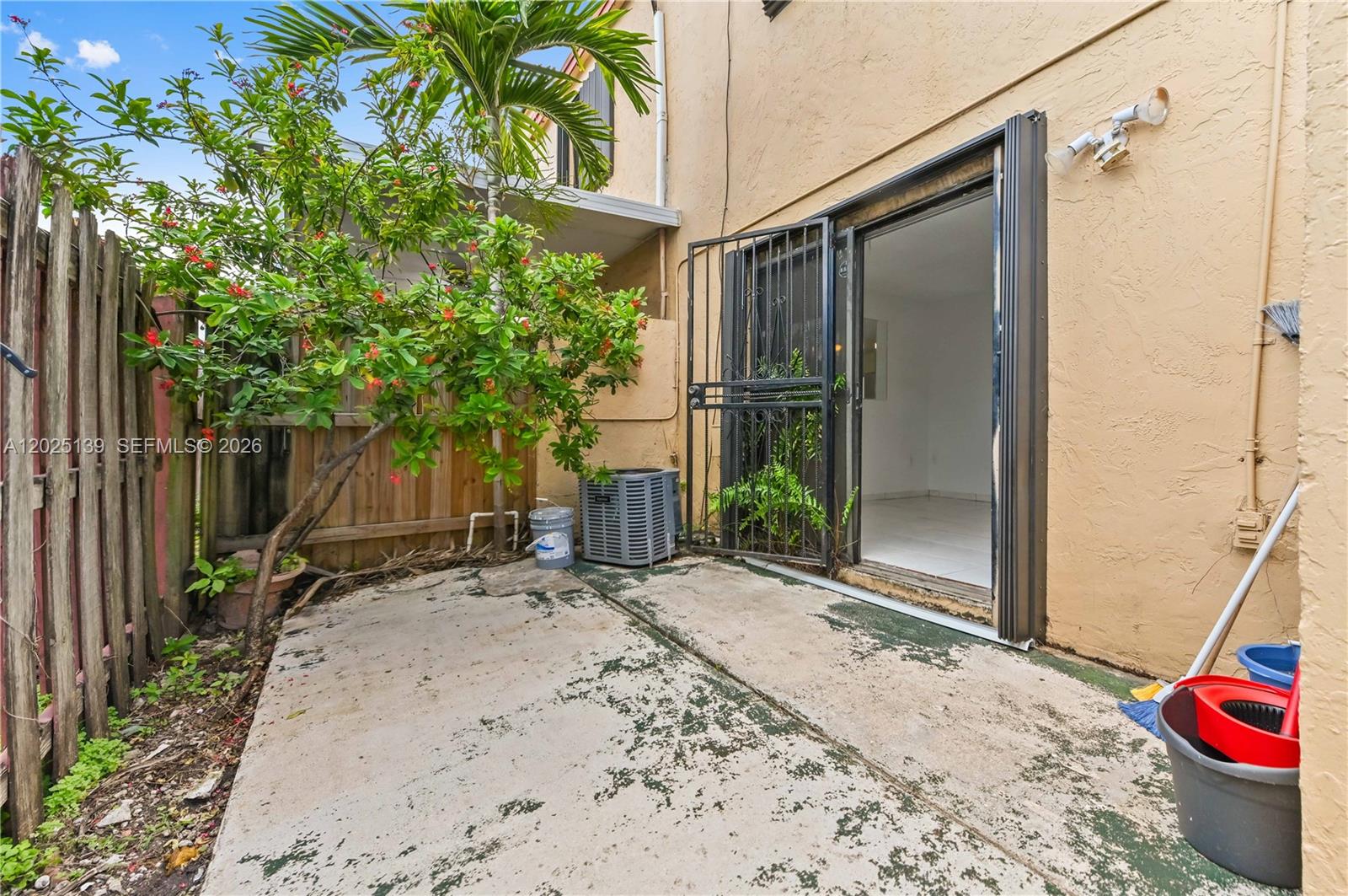 VILLAS OF WESTLAND CONDO - Residential
