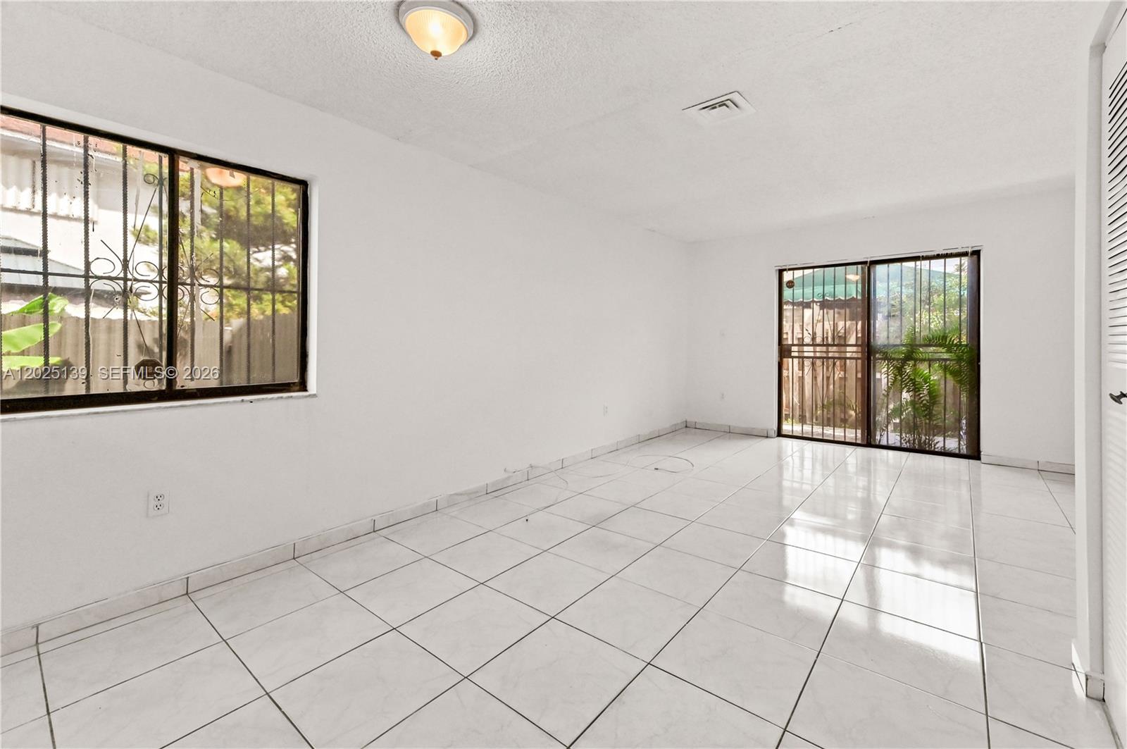 VILLAS OF WESTLAND CONDO - Residential