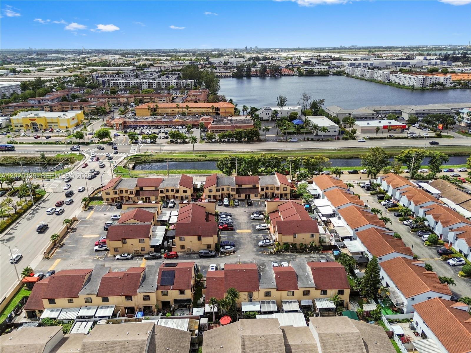VILLAS OF WESTLAND CONDO - Residential