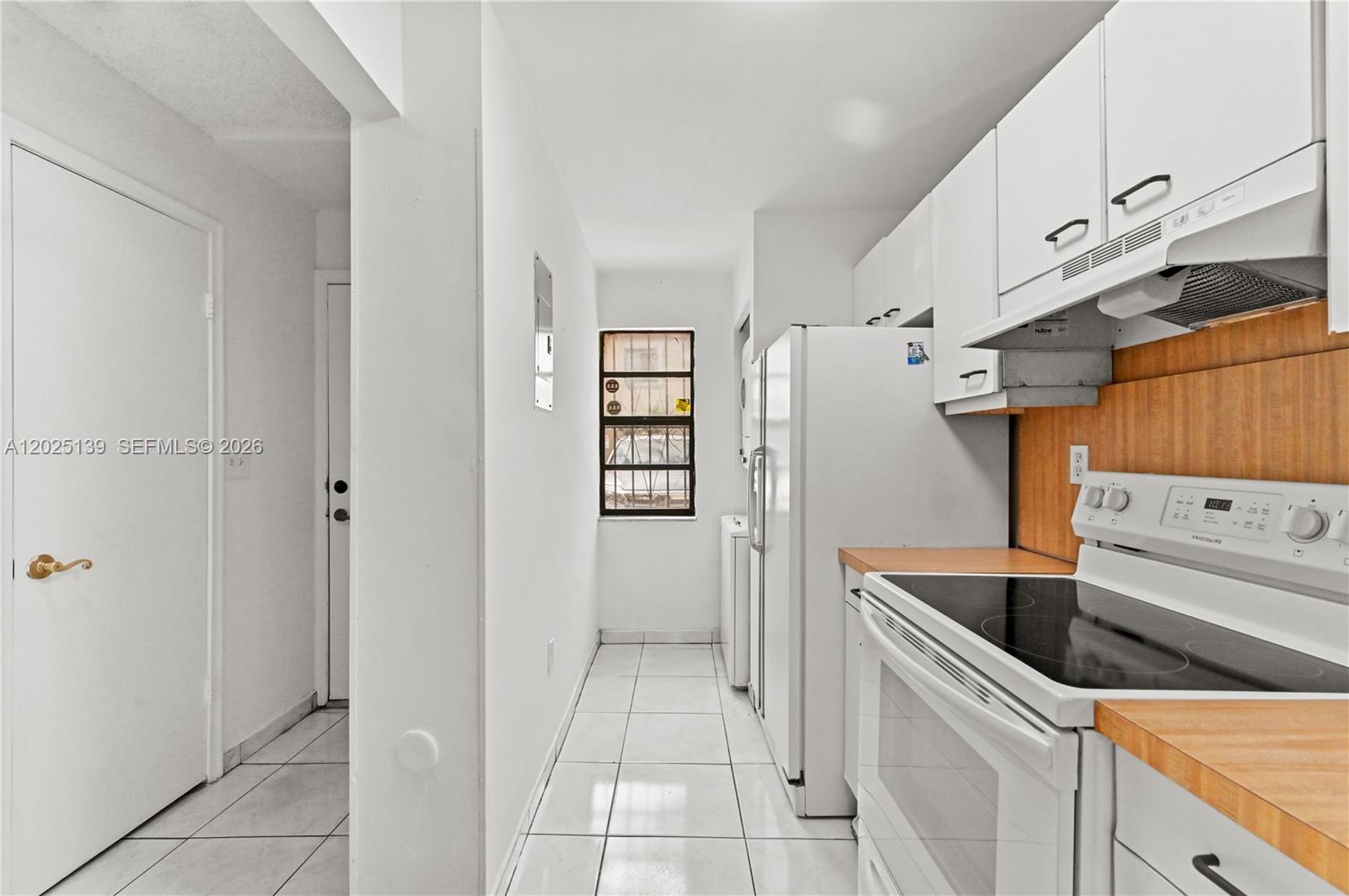 VILLAS OF WESTLAND CONDO - Residential