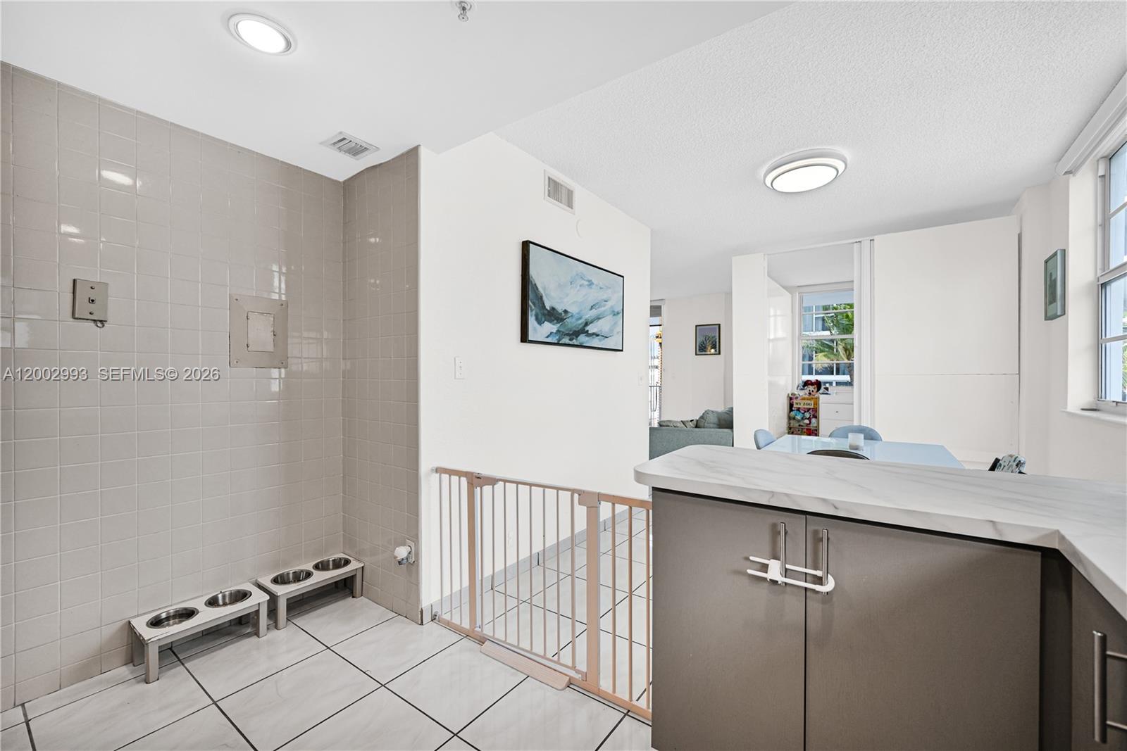 CLEARVIEW TOWERS CONDO - Residential