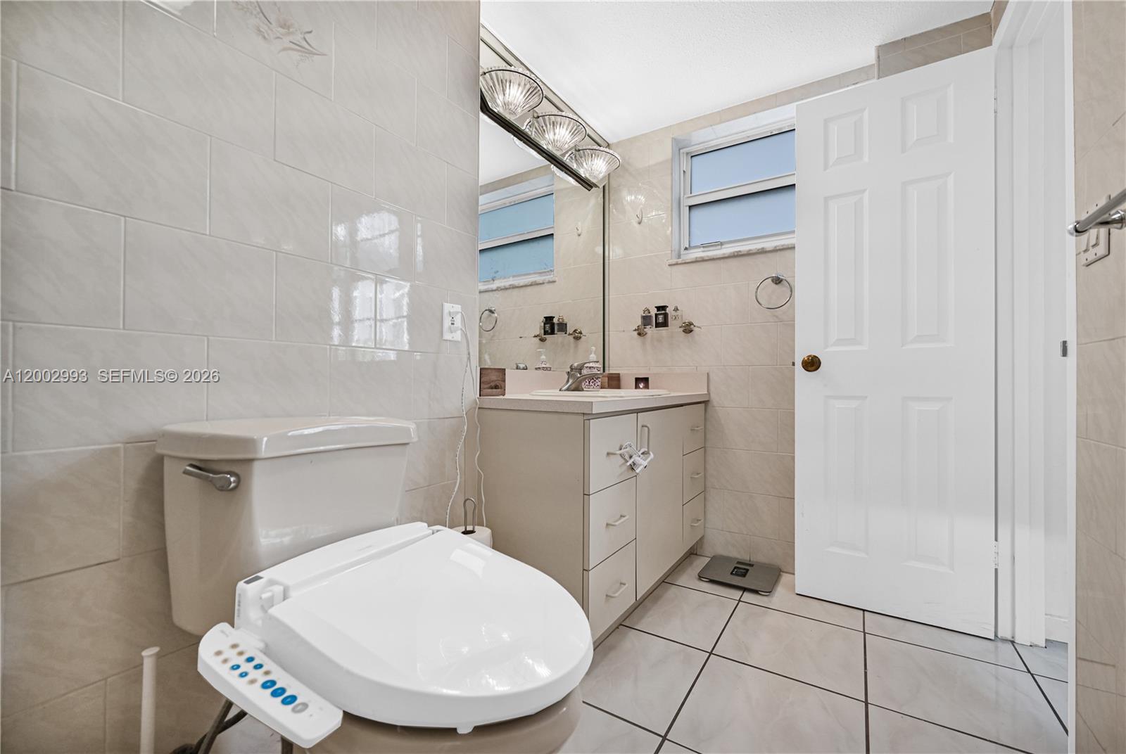 CLEARVIEW TOWERS CONDO - Residential