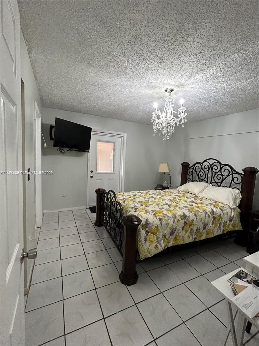 9075 NW 117th Ter 9075
