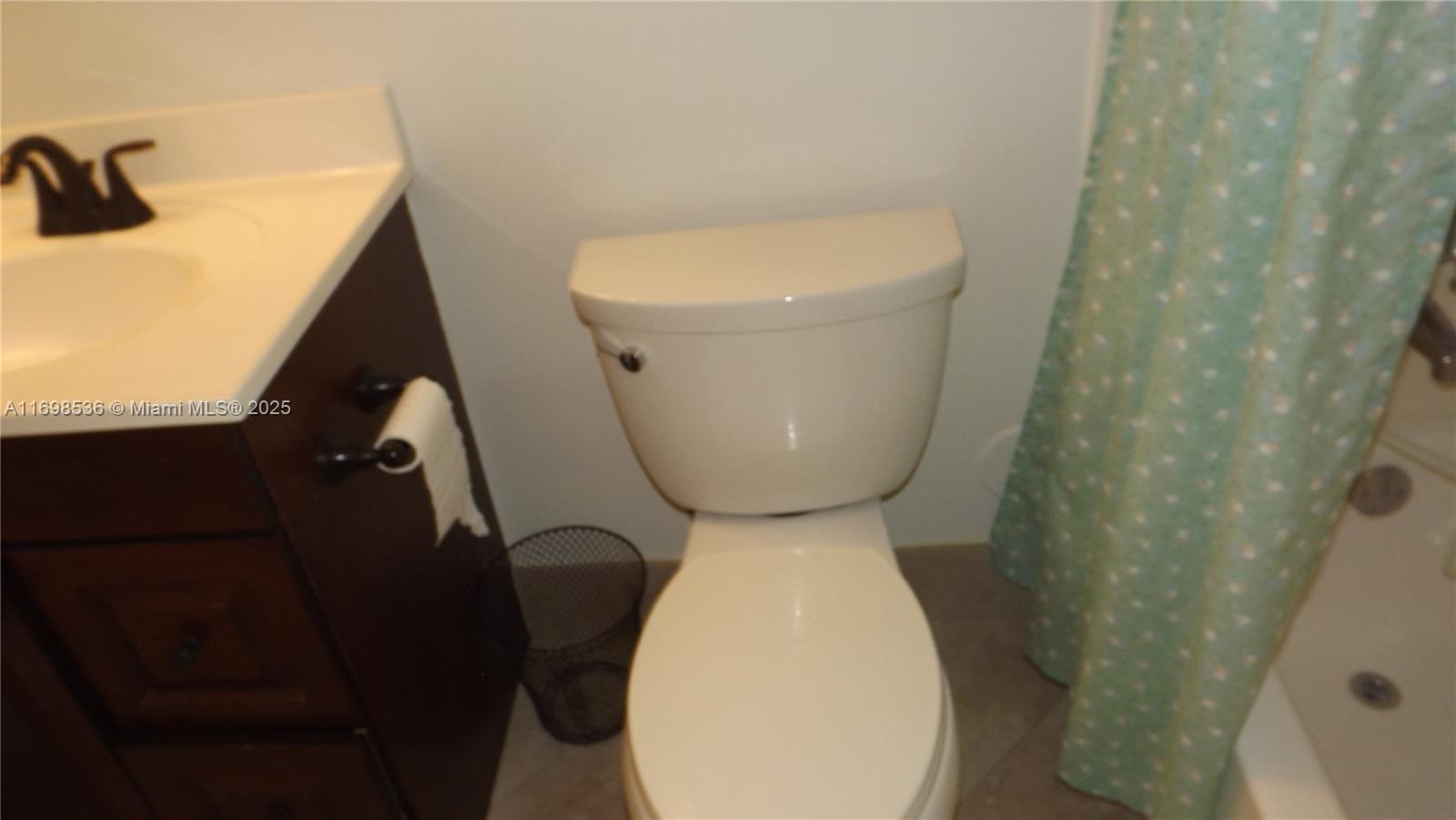 CAMBRIDGE AT CENTURY - Residential