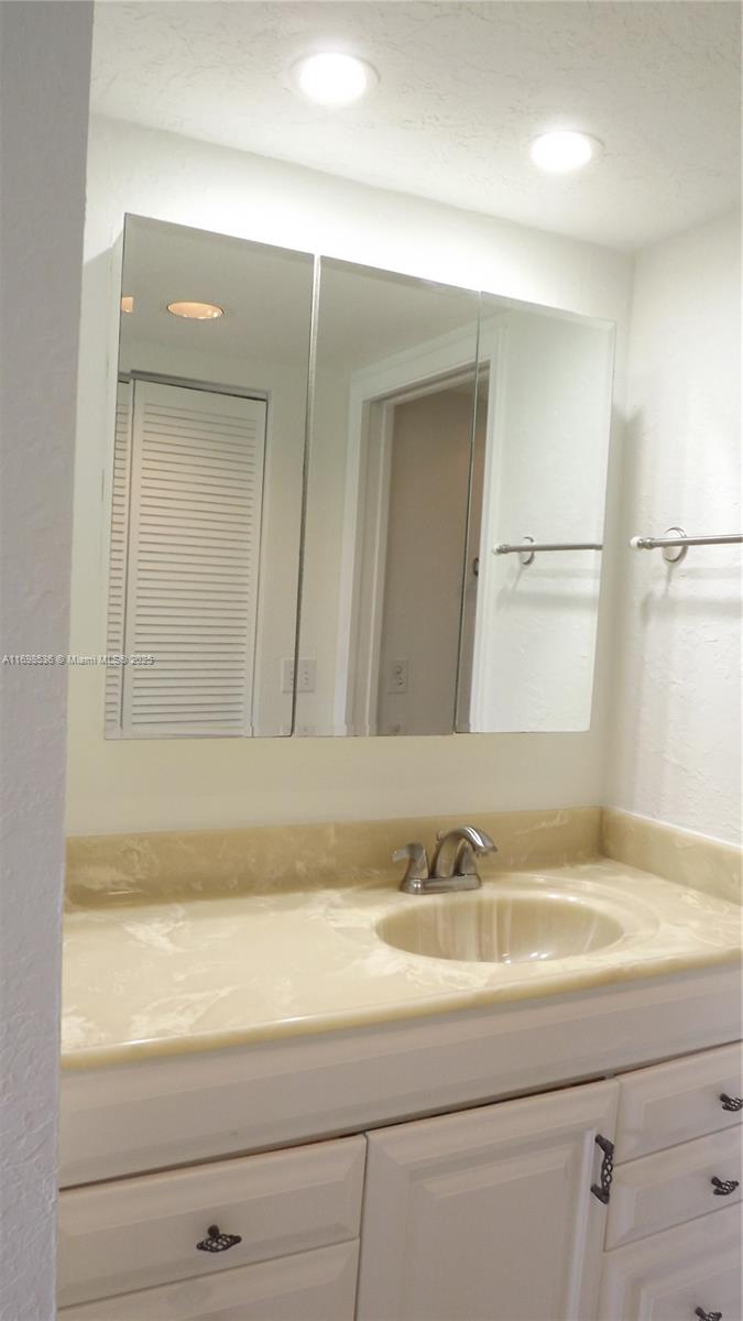 CAMBRIDGE AT CENTURY - Residential