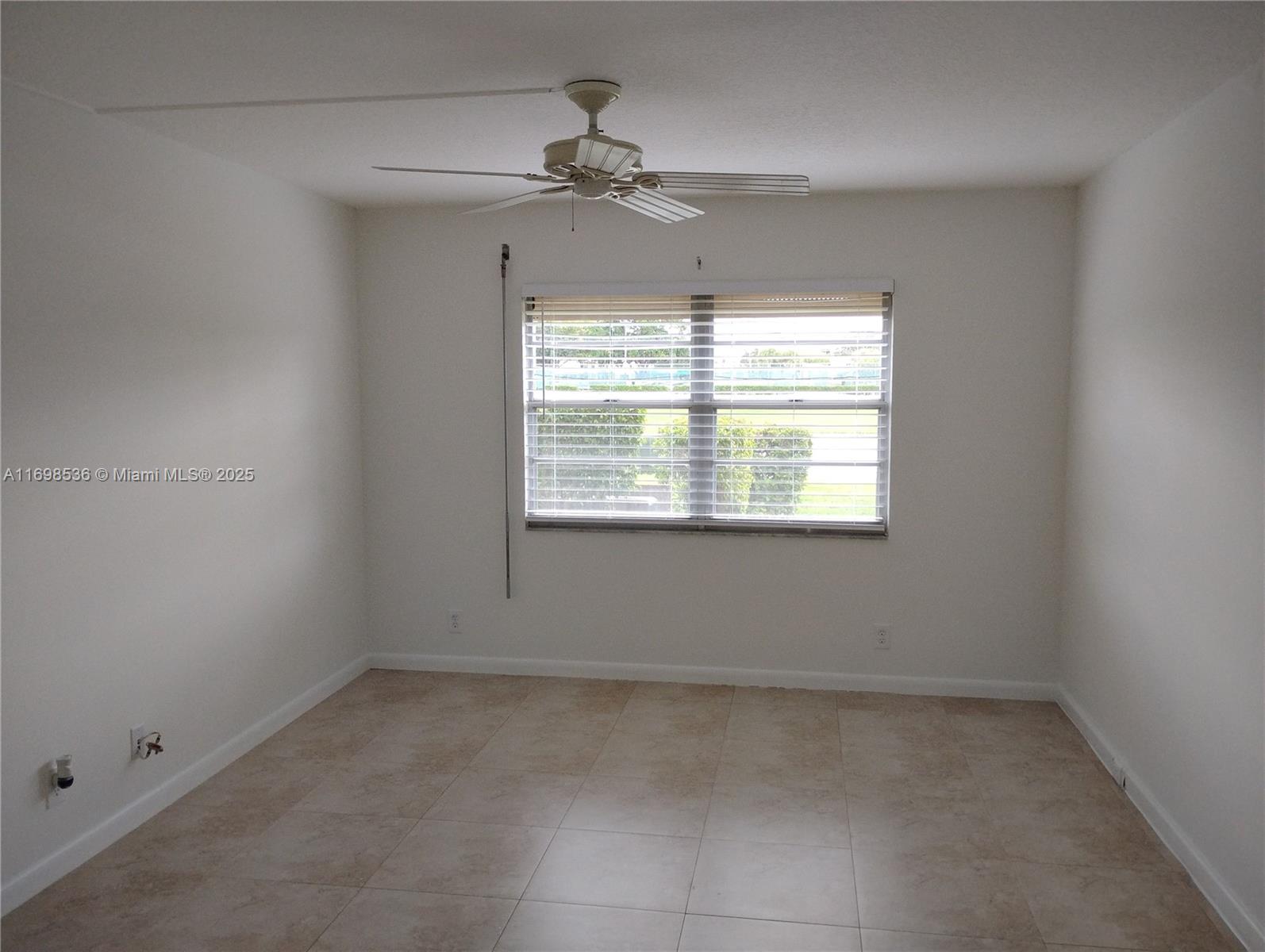 CAMBRIDGE AT CENTURY - Residential