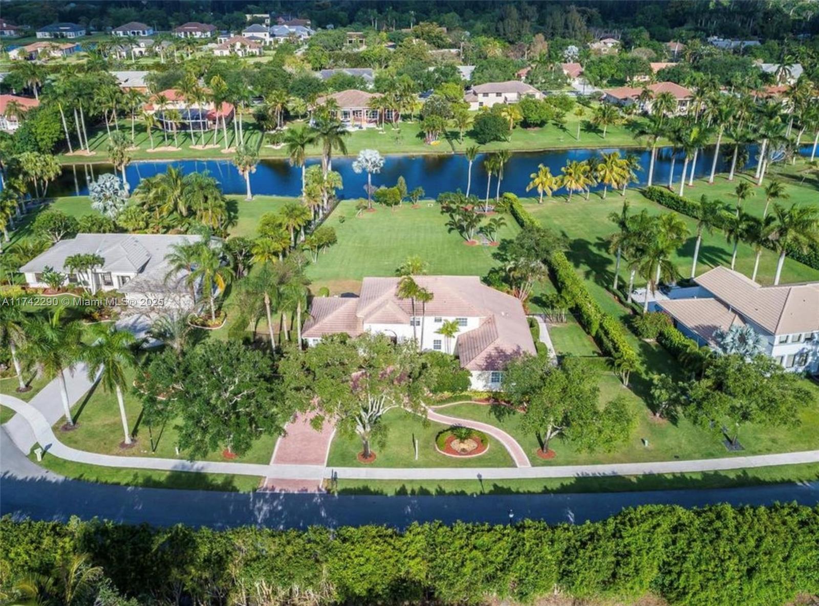 4212 Sw 107th Way, Davie, Broward County, Florida - 4 Bedrooms  
3 Bathrooms - 