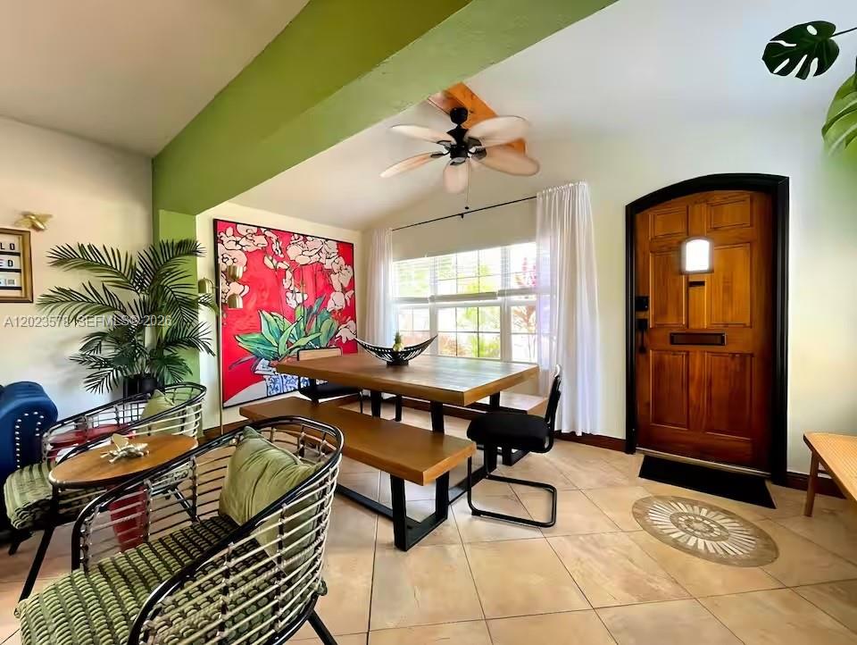 HOLLYWOOD PARK - Residential