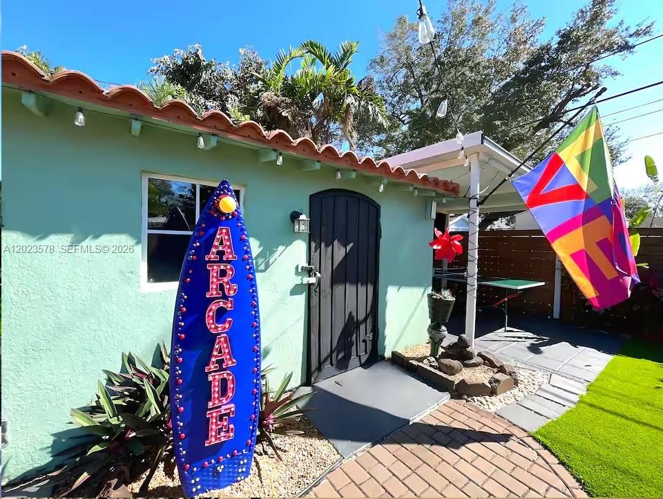HOLLYWOOD PARK - Residential
