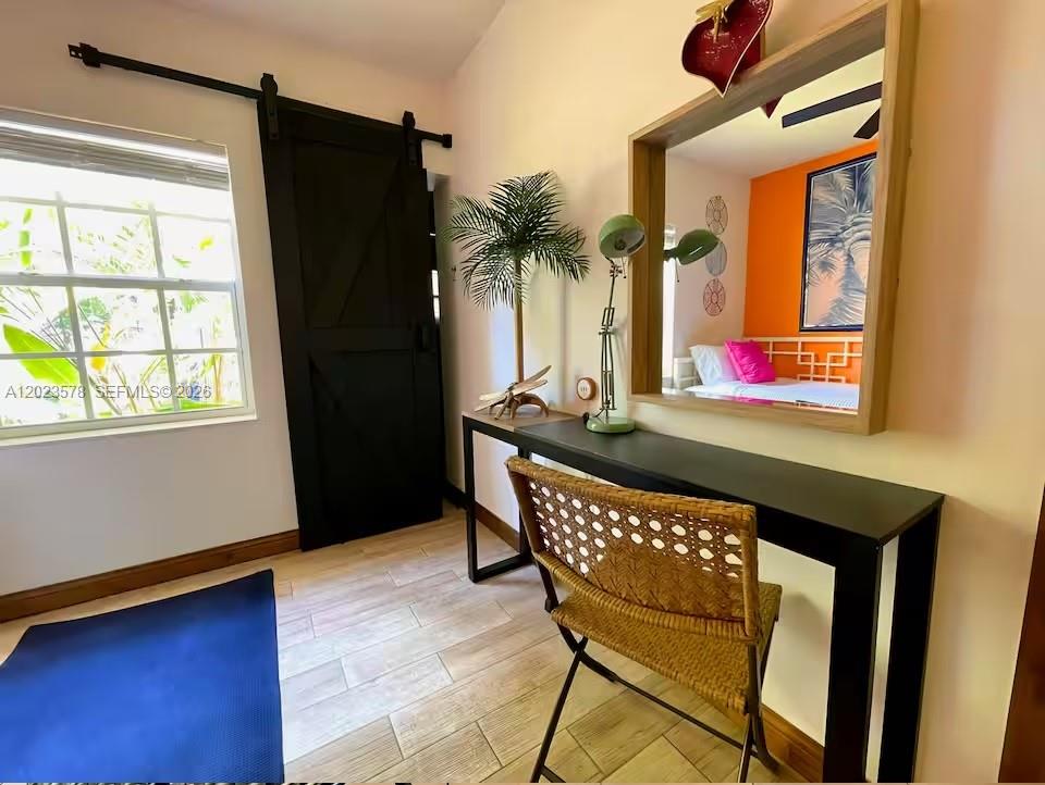 HOLLYWOOD PARK - Residential