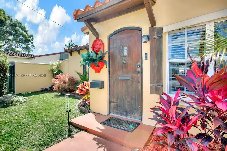 HOLLYWOOD PARK - Residential