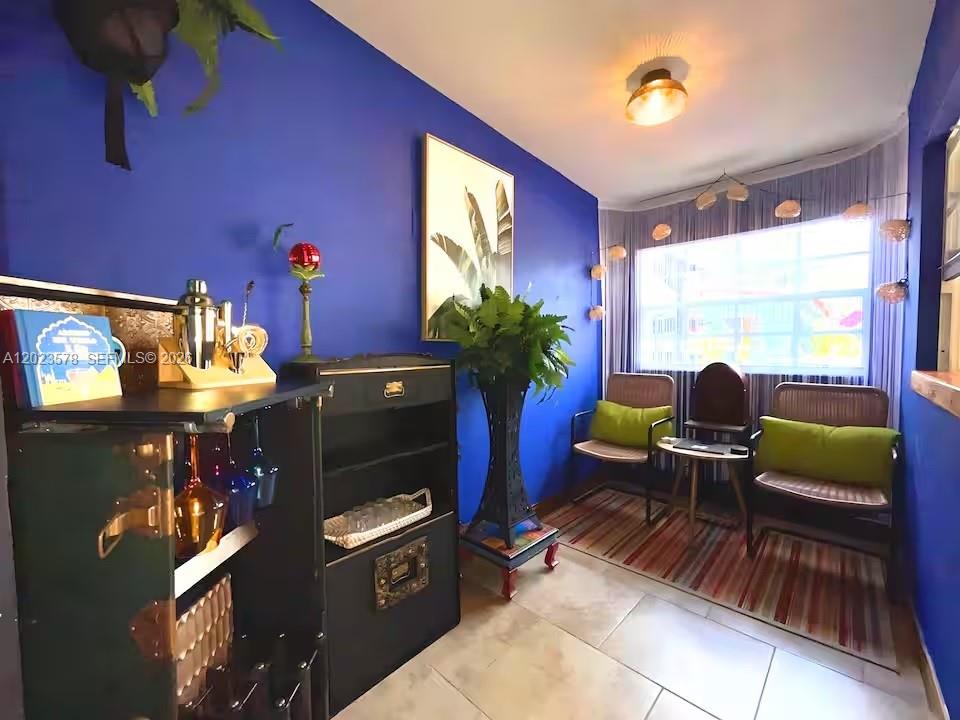 HOLLYWOOD PARK - Residential