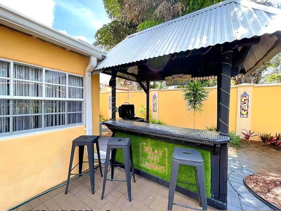 HOLLYWOOD PARK - Residential