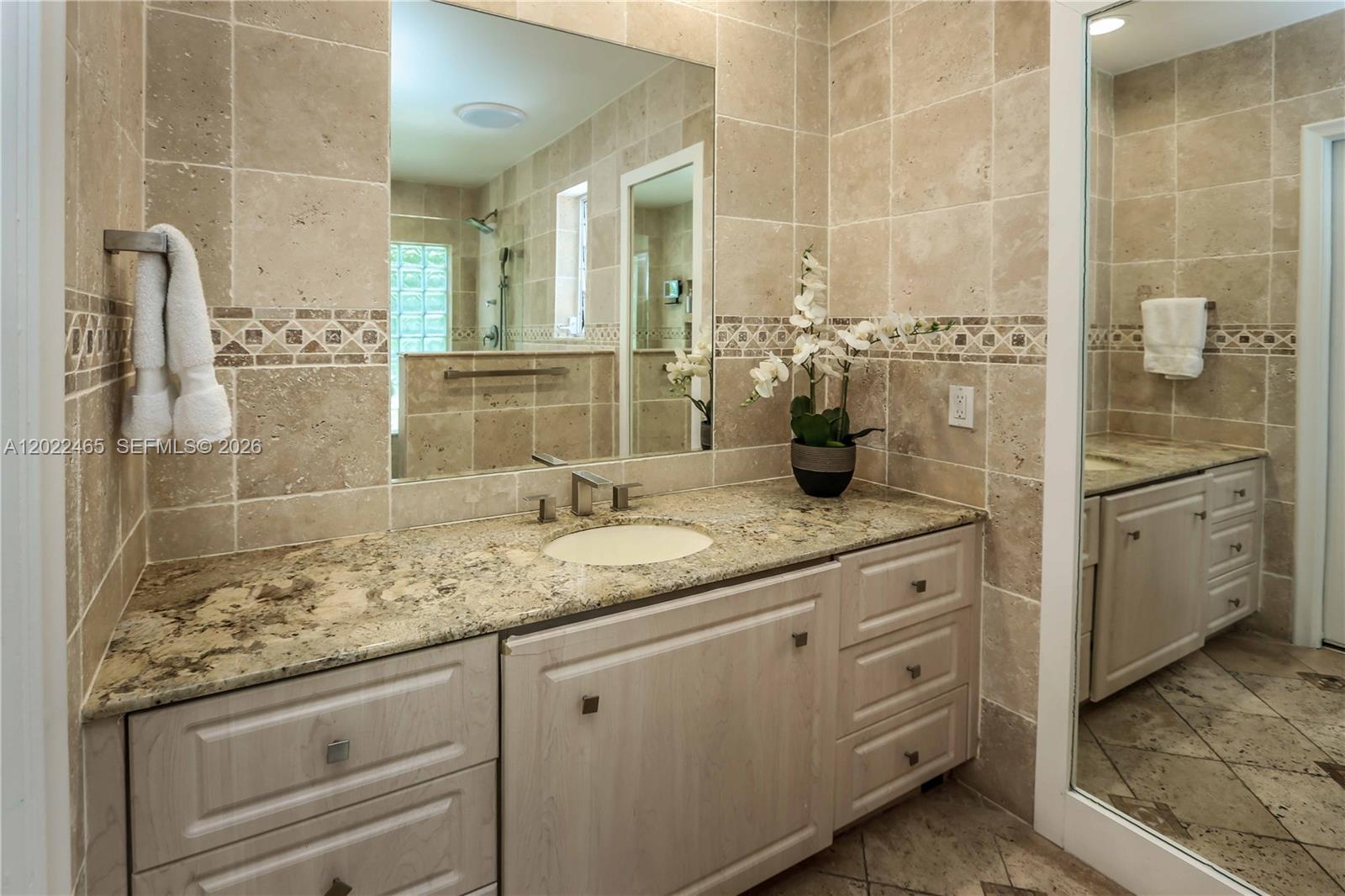 EMERALD HILLS - Residential