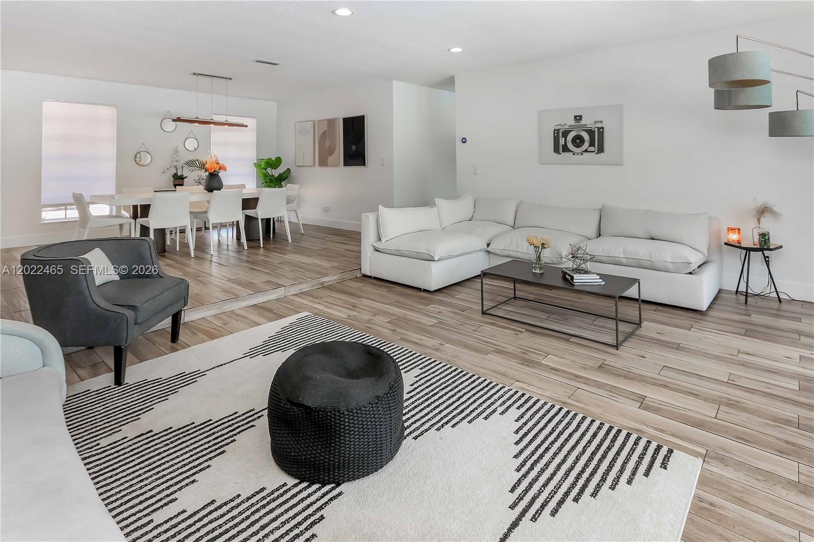 EMERALD HILLS - Residential