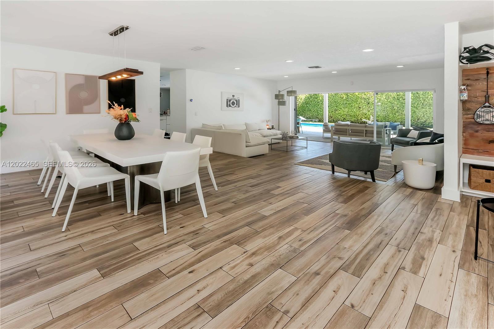 EMERALD HILLS - Residential