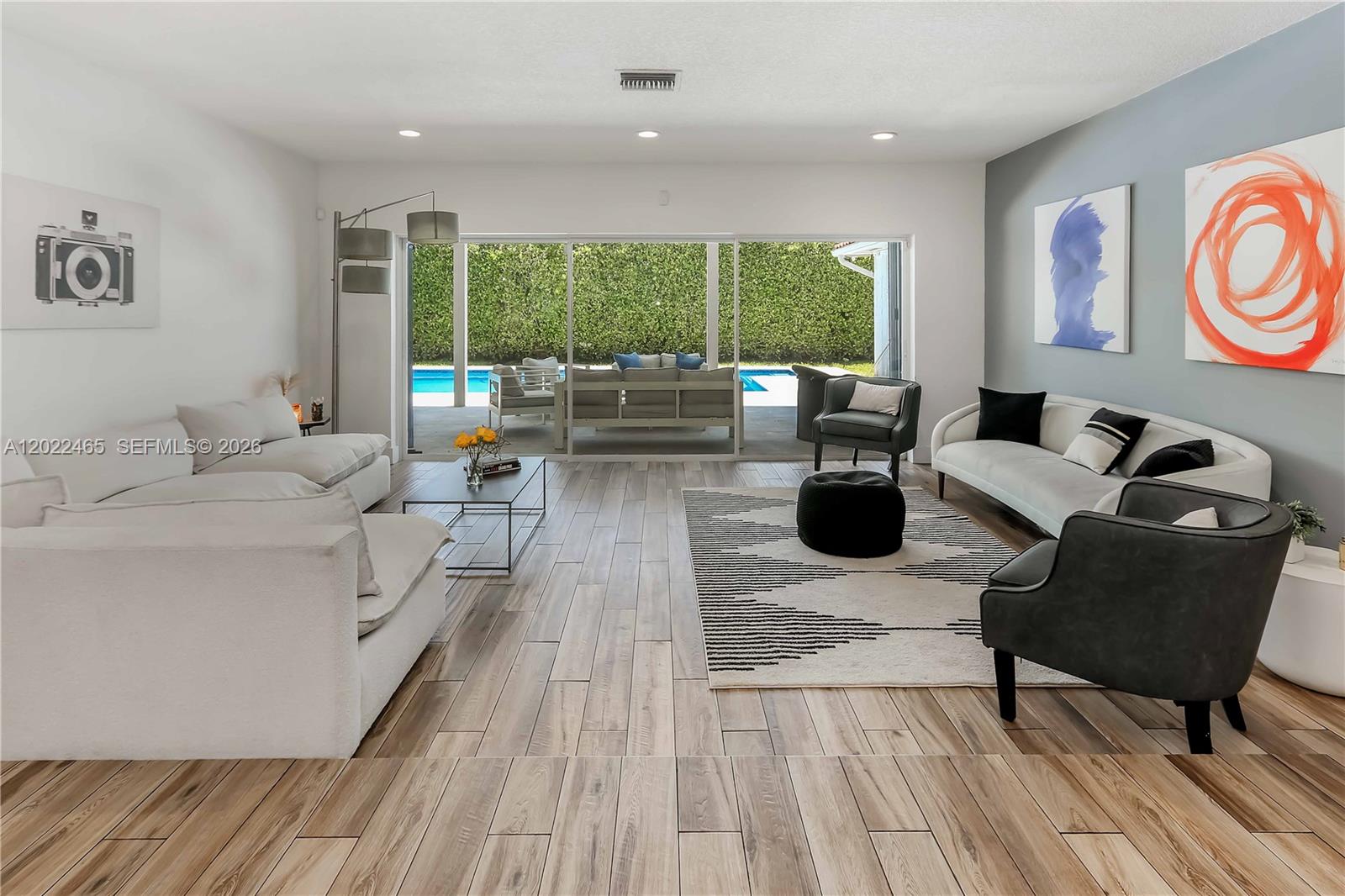 EMERALD HILLS - Residential
