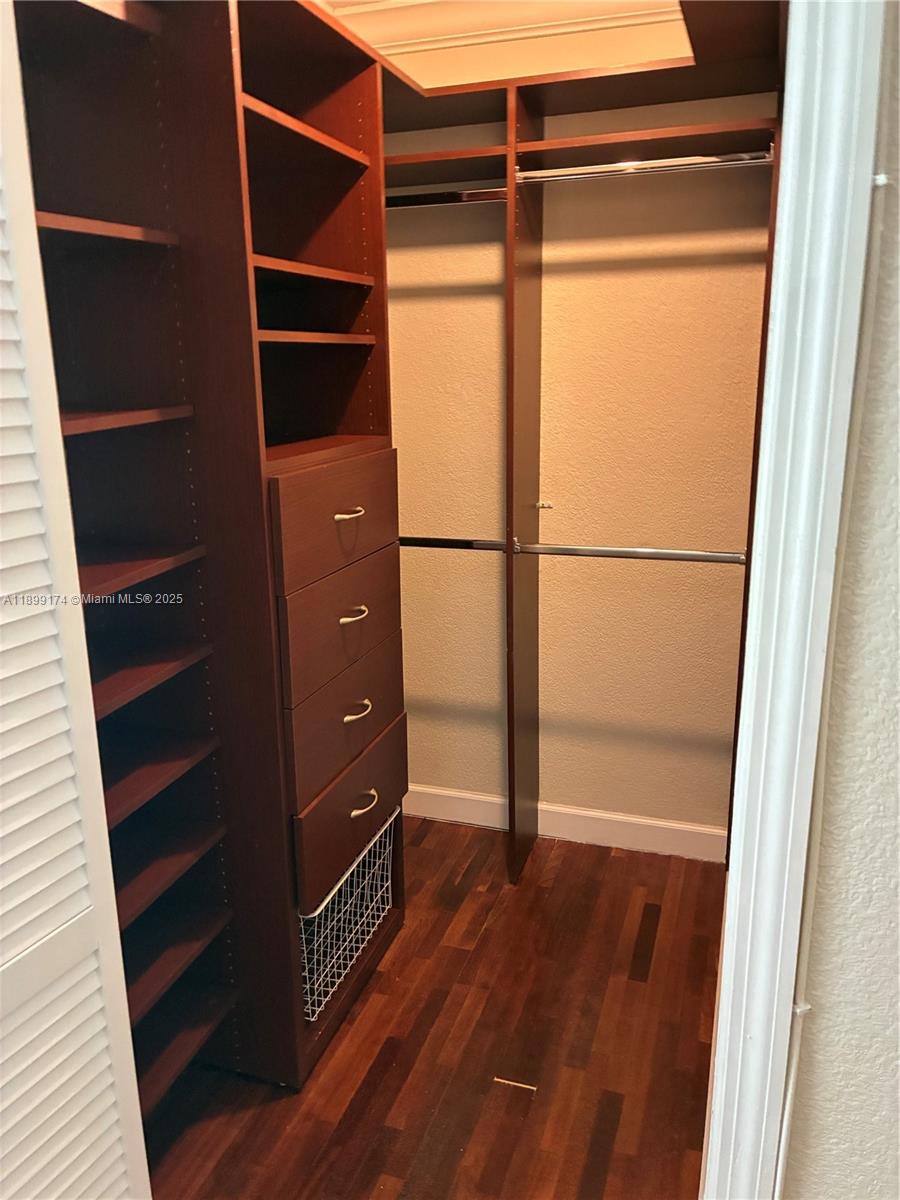 INDIAN LAKE VILLAGE II CO - Residential Lease