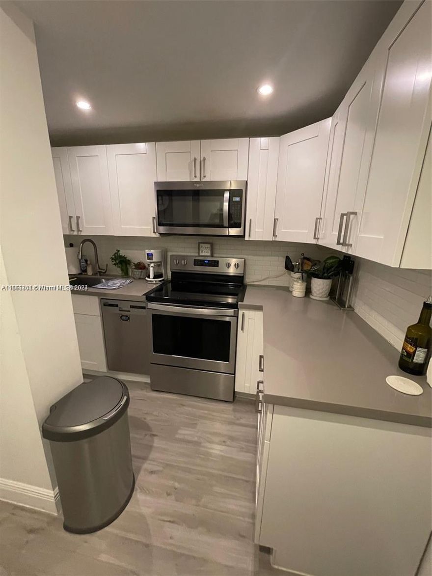 Pristine 1 bedroom, 1 bathroom entirely remodeled apartment. Property features laminate flooring, stainless steel appliances, custom cabinetry & washer/dryer. Unit is located in the Mimo/Upper East Side neighborhood. Minutes away from Ironside Pizza, Magic 13 Brewery & much more.