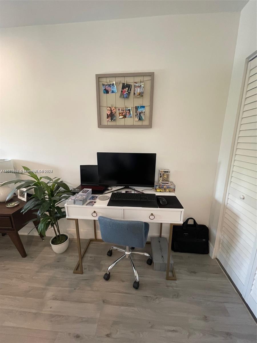 RIVERVIEW VILLAGE CONDO - Residential Lease