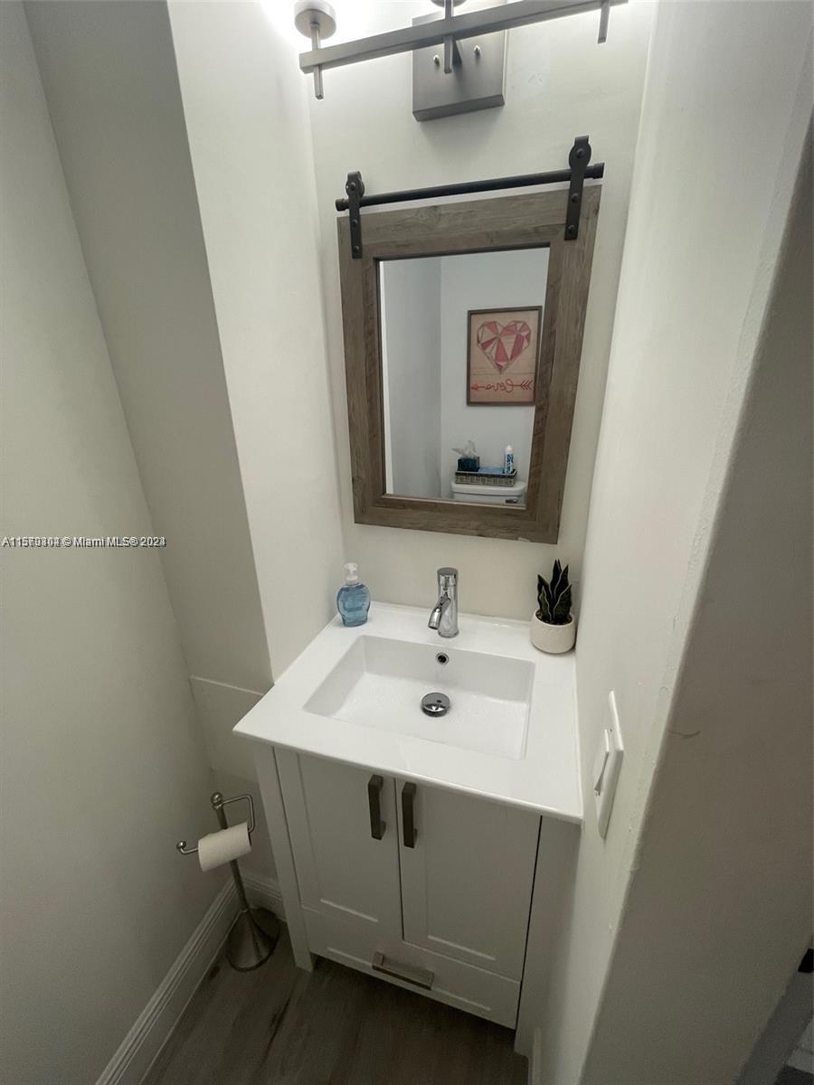 RIVERVIEW VILLAGE CONDO - Residential Lease