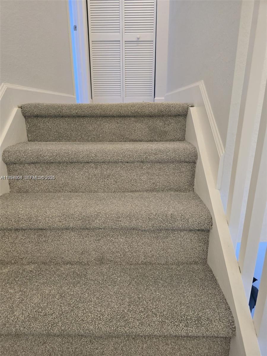 SILVER PALM EAST SECTION - Residential Lease