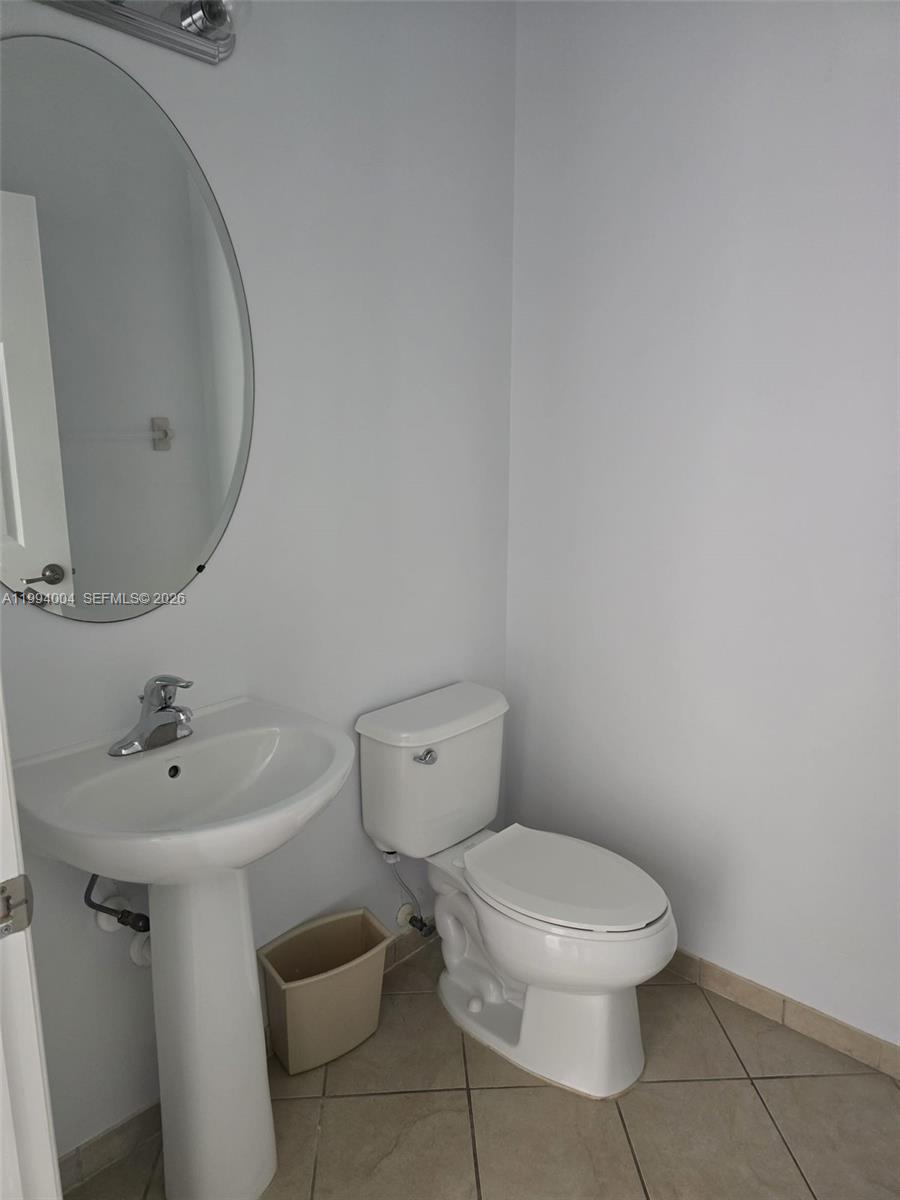 SILVER PALM EAST SECTION - Residential Lease