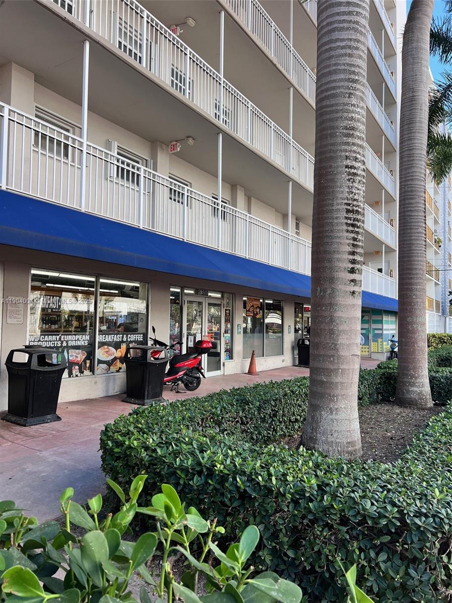 View photos, virtual tours, details... 1300 Lincoln Rd D604