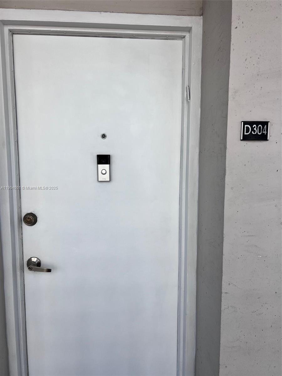 LINCOLN TOWERS CONDO - Residential