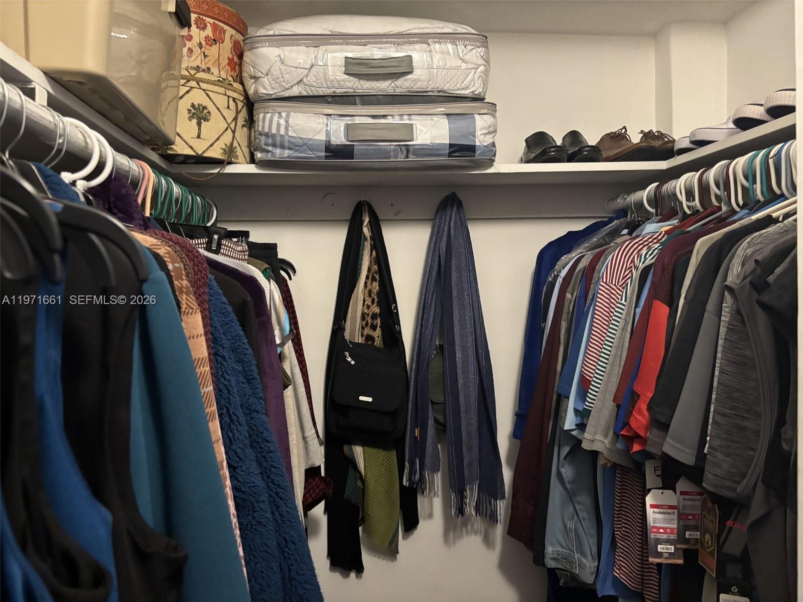 POINT EAST SEC III CONDO - Residential