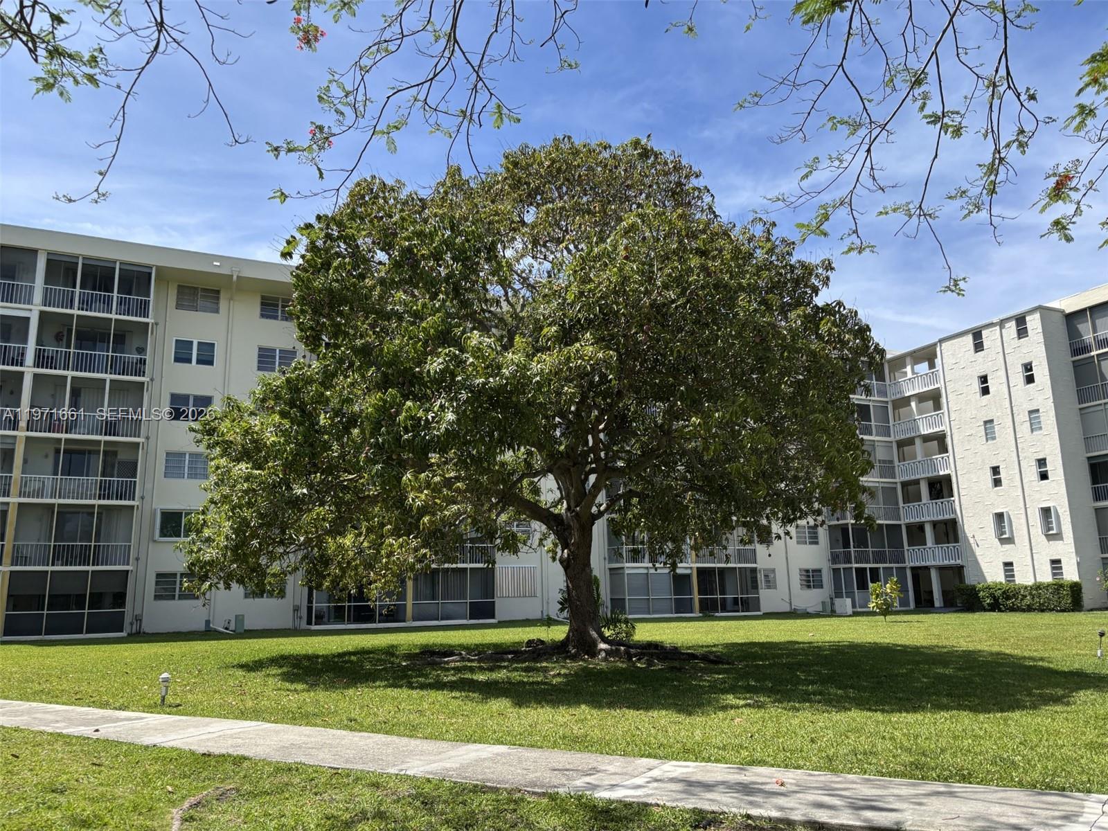 POINT EAST SEC III CONDO - Residential