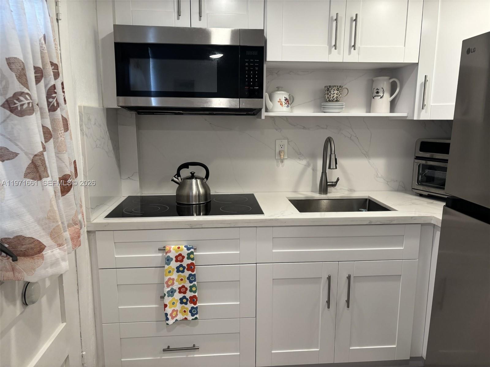 POINT EAST SEC III CONDO - Residential