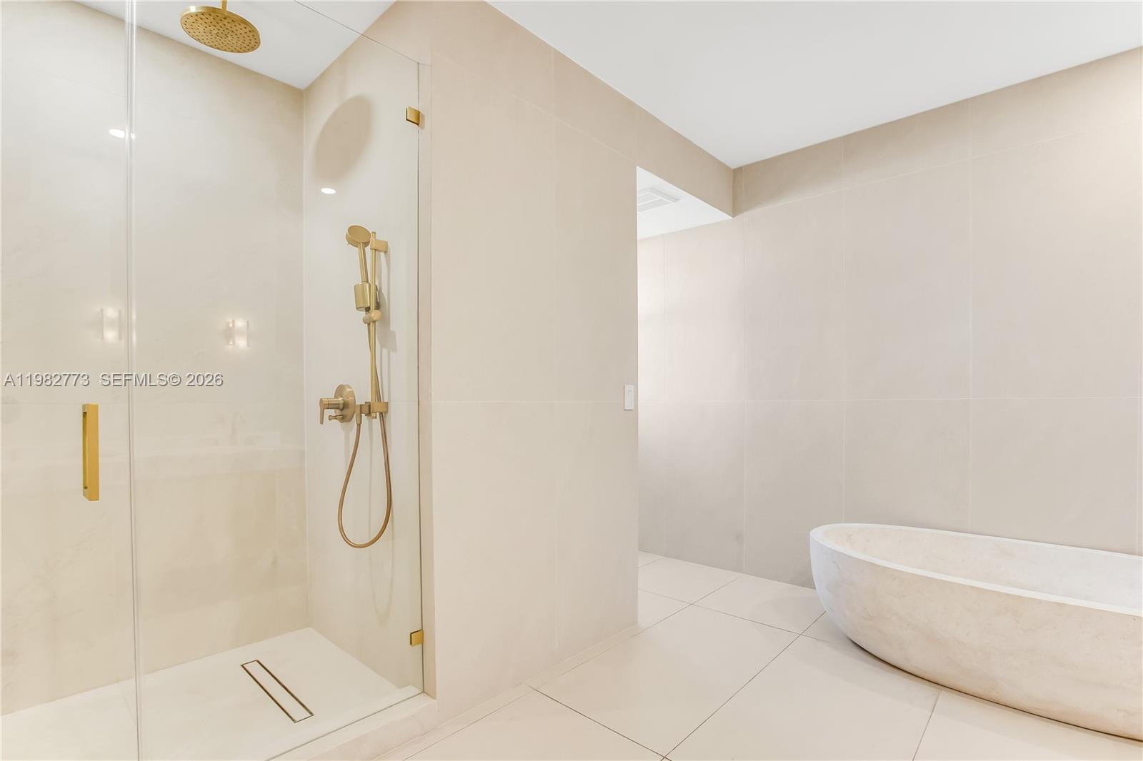 PRINCE GEORGE ARMS CONDO - Residential