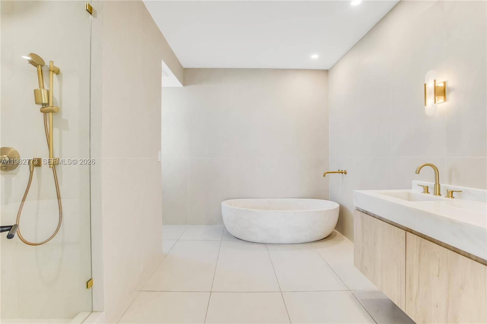 PRINCE GEORGE ARMS CONDO - Residential