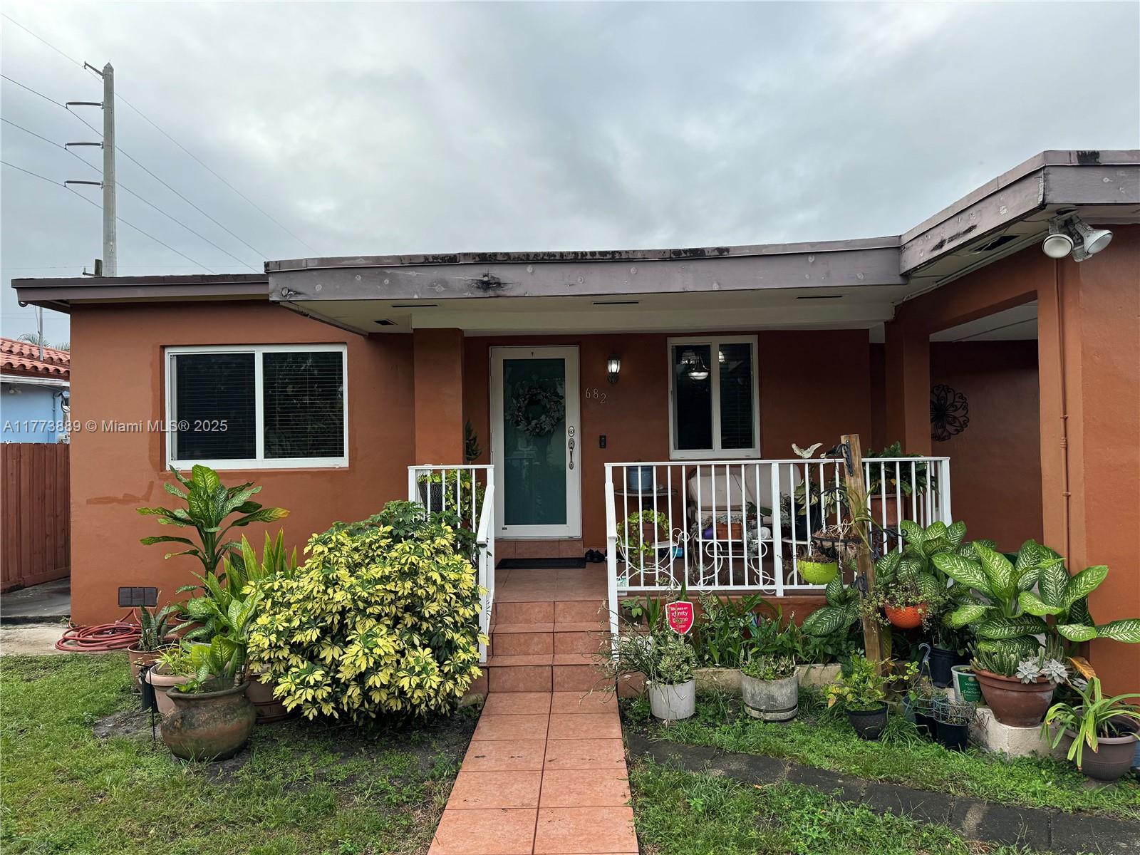 Rental Property at 682 E 19th St, Hialeah, Miami-Dade County, Florida - Bedrooms: 1 
Bathrooms: 1  - $1,400 MO.