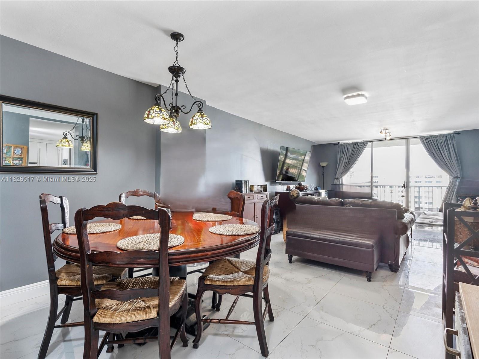 ADMIRALS PORT CONDO WEST - Residential