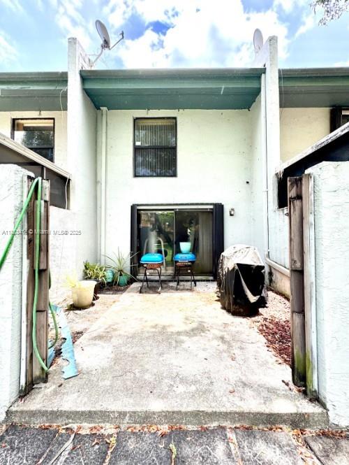 WESTVIEW CONDOMINIUM NO N - Residential