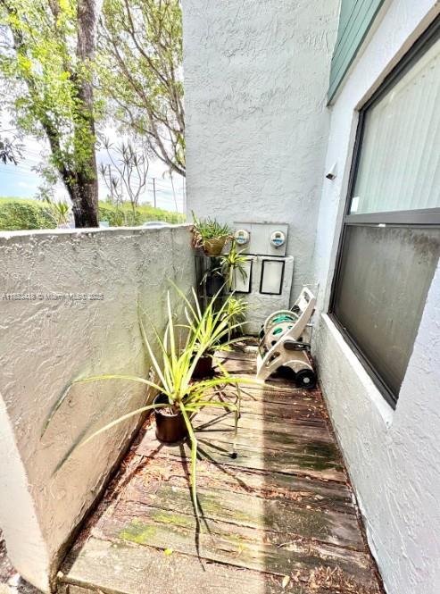 WESTVIEW CONDOMINIUM NO N - Residential